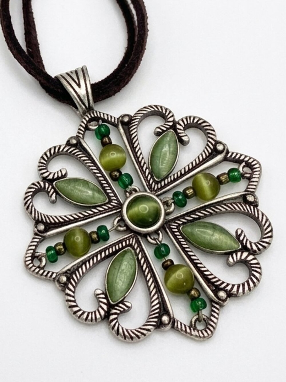 Filigree Medallion Pendant Necklace Silver Tone Green